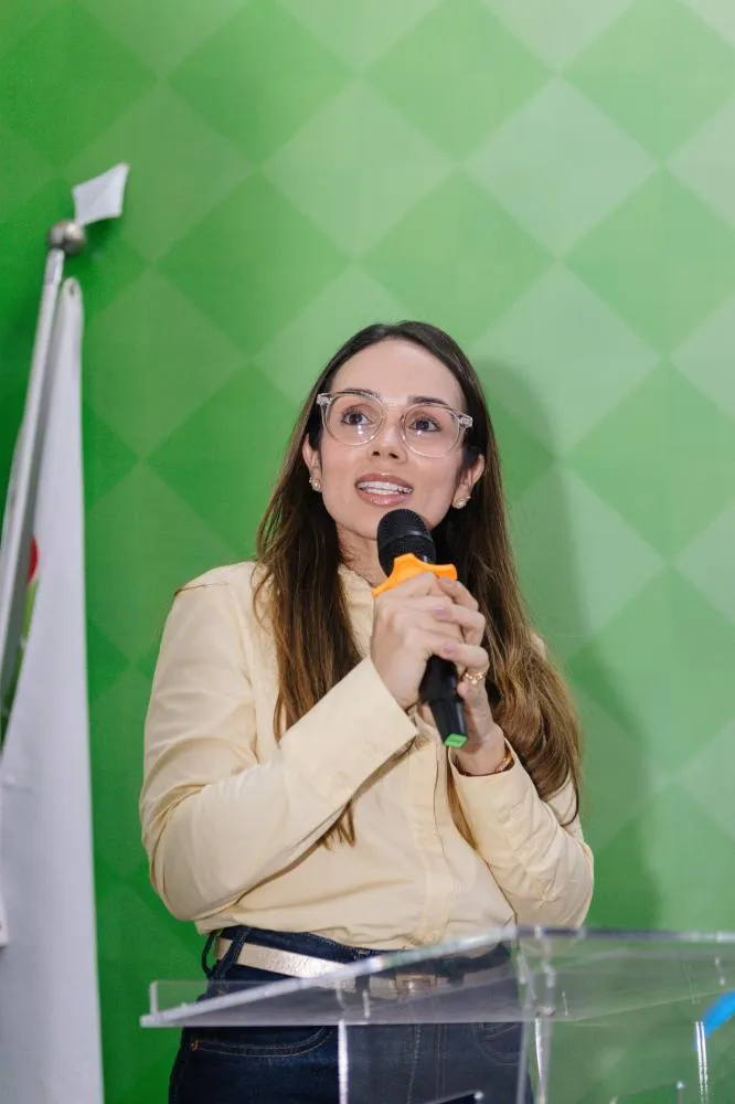 Camila Mariz participa de boas-vindas a novos bolsistas do Programa Casa do Estudante e destaca suporte para permanência universitária